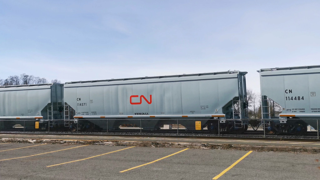 CN 114571